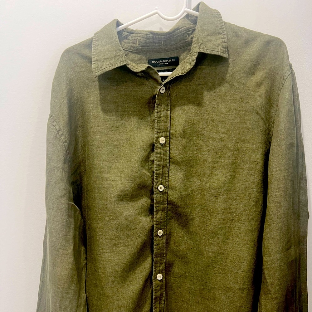 Banana republic 2 linen shirts used but in good condition.
